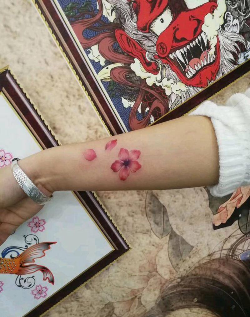 小樱花纹身图片