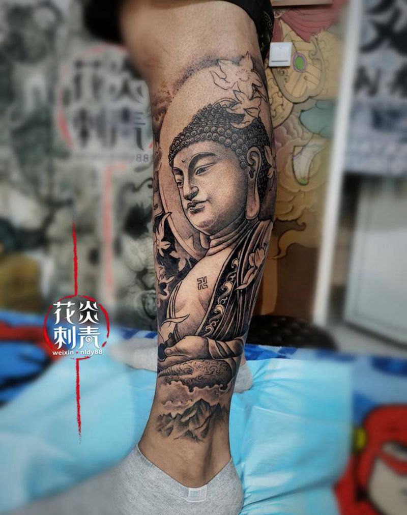 佛纹身图片_腿部老传统佛纹身图案