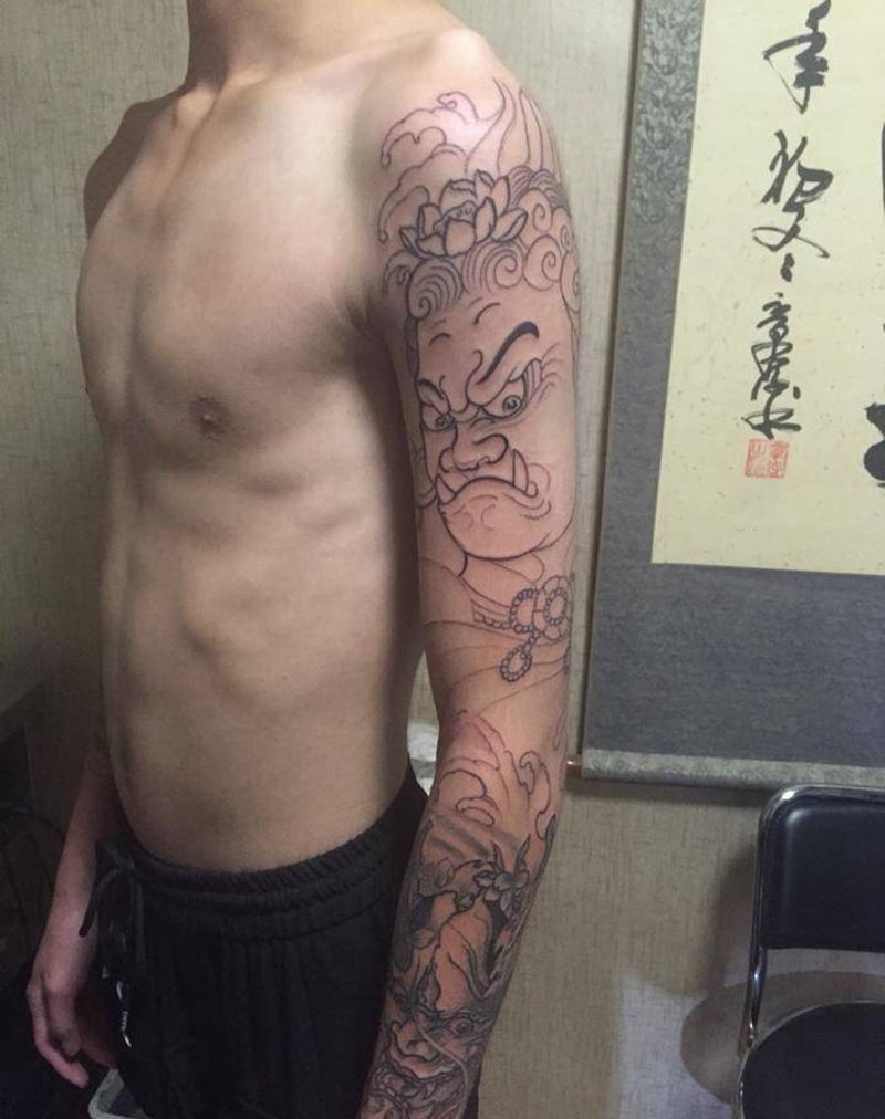 不动尊菩萨割线纹身图片