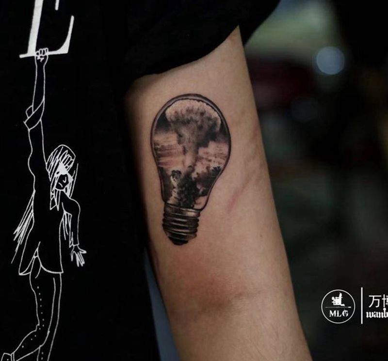 内有乾坤纹身图片_成品手臂欧美写实原创纹身图案