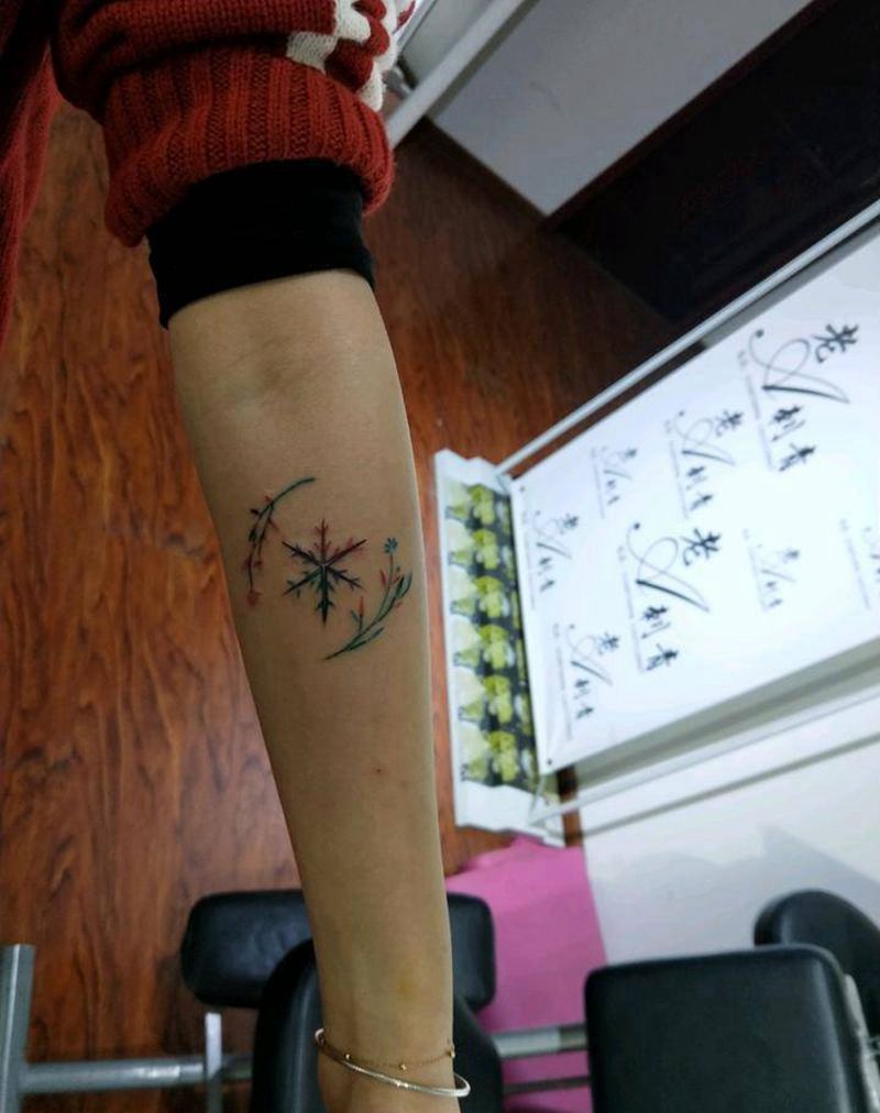 小清新纹身图片_胸部手臂清新植物成品纹身图案