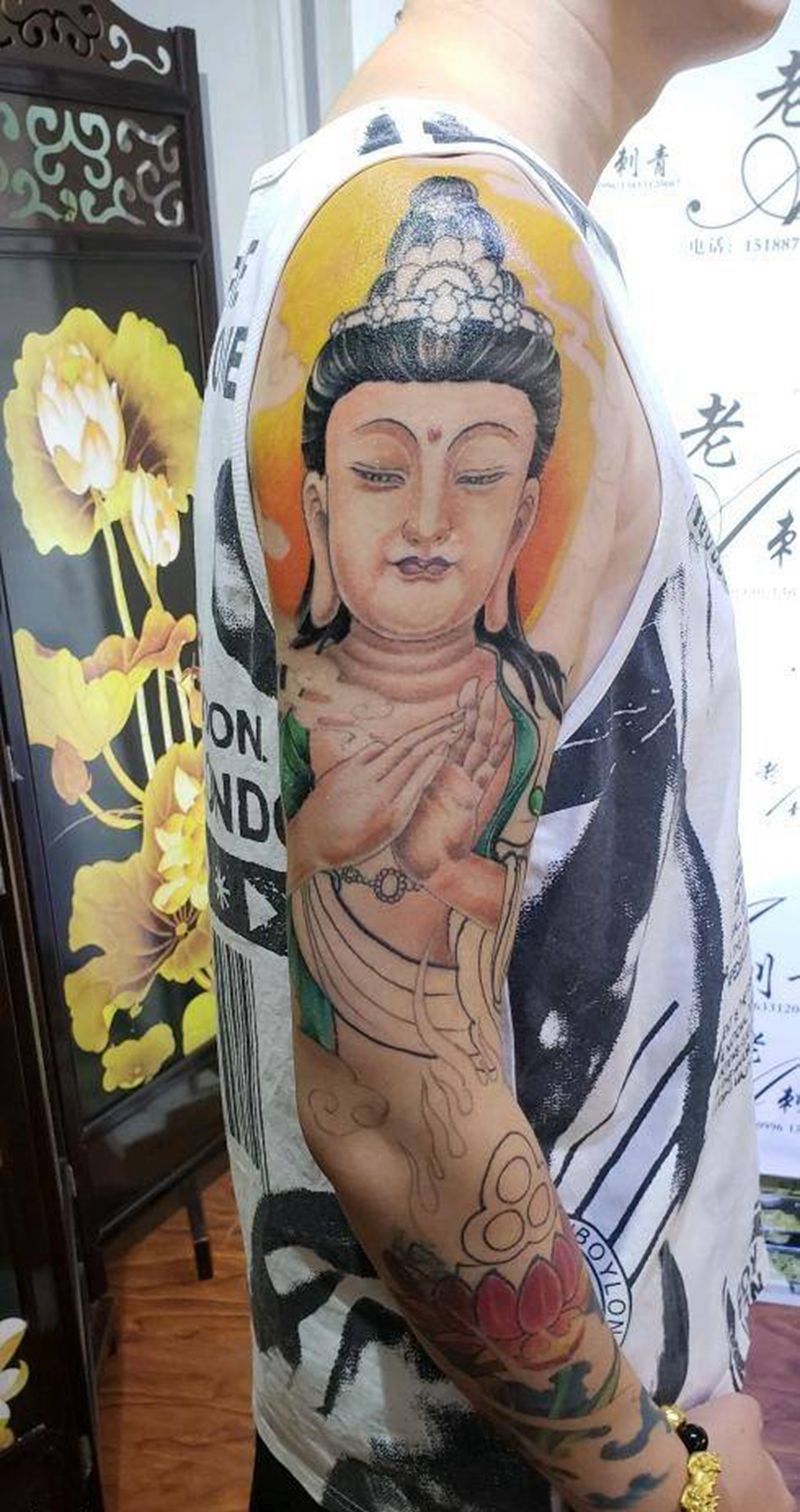 虚空藏菩萨纹身图片_手臂老传统纹身图案