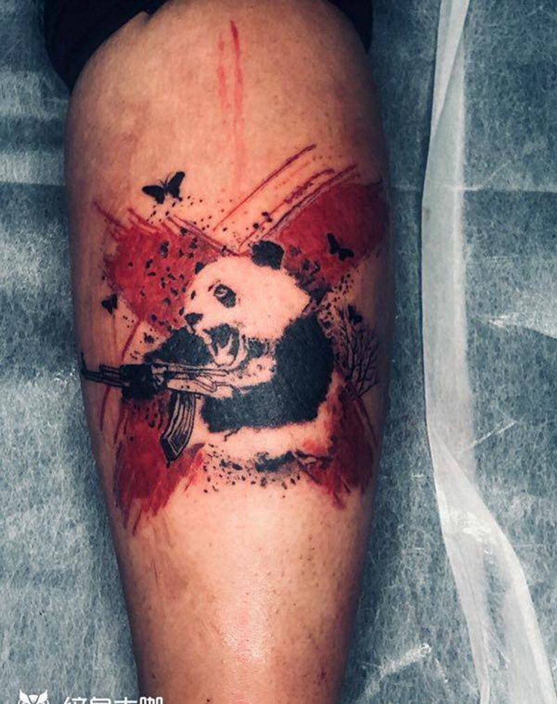 AK小熊猫纹身图片_腿部欧美写实纹身图案