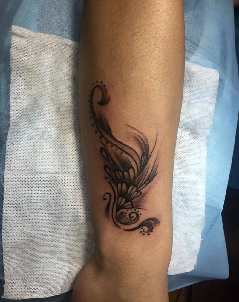 小凤尾纹身图片