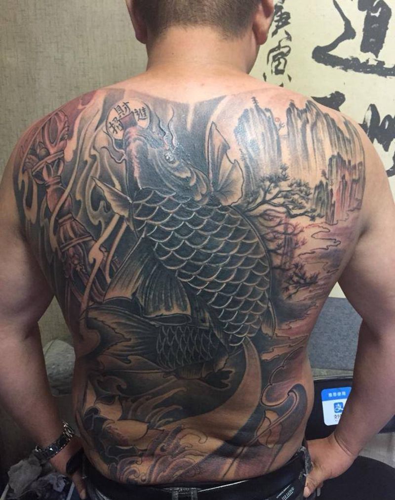 后背覆盖图纹身图片