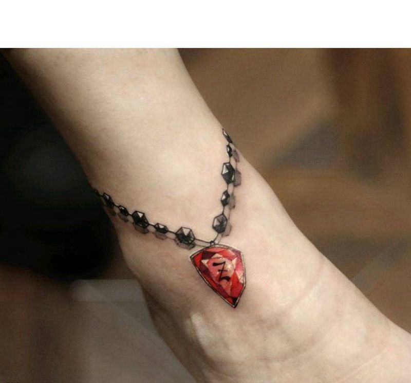 脚链宝石纹身图片_脚部欧美写实纹身图案