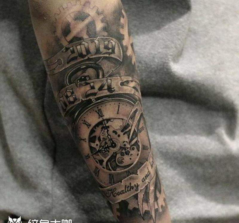 欧美写实 关于宝贝的生日纹身图片_手臂欧美写实纹身图案