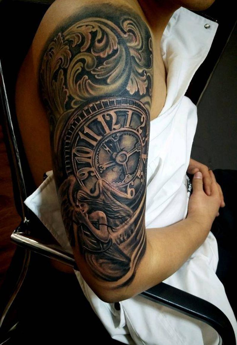 欧美风格  钟表纹身图片_手臂欧美写实纹身图案