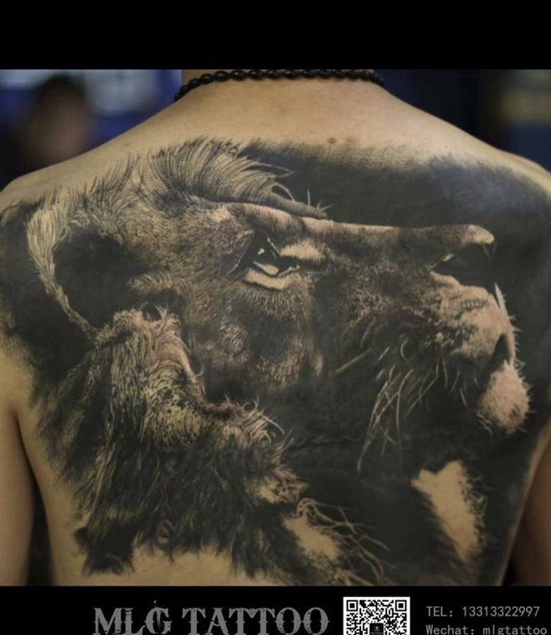 遮盖后背写实狮子作品欣赏纹身图片
