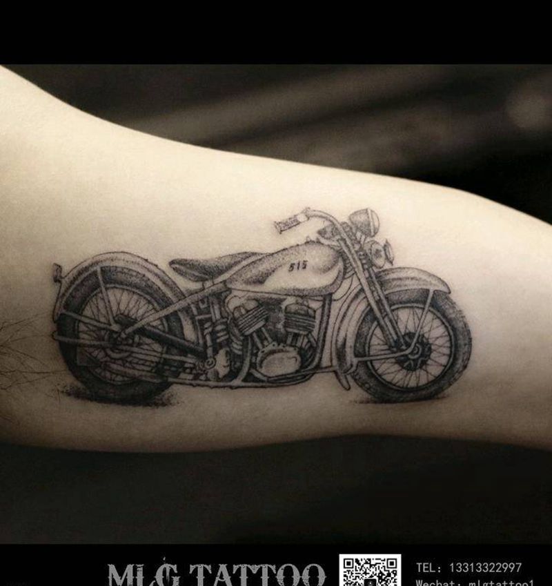 摩托车纹身图片_手臂点刺纹身图案
