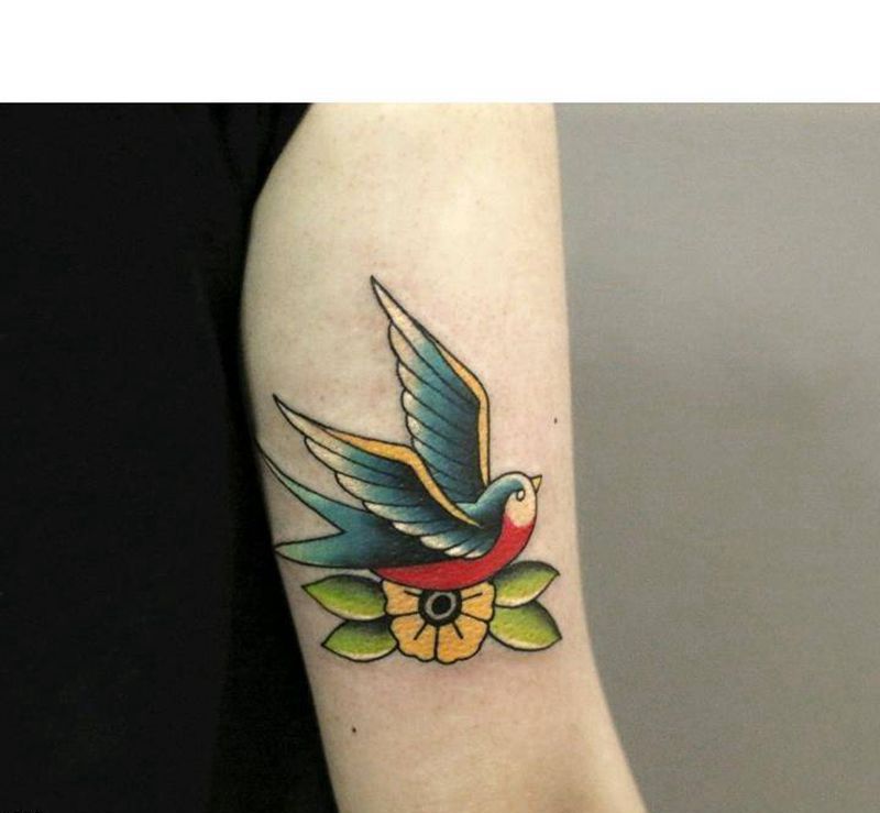 old school燕子纹身图片_手臂Old SchoolNew School纹身图案