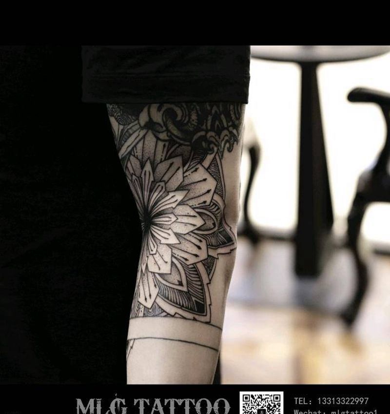 曼达拉花臂拼接纹身图片_手臂几何纹身图案