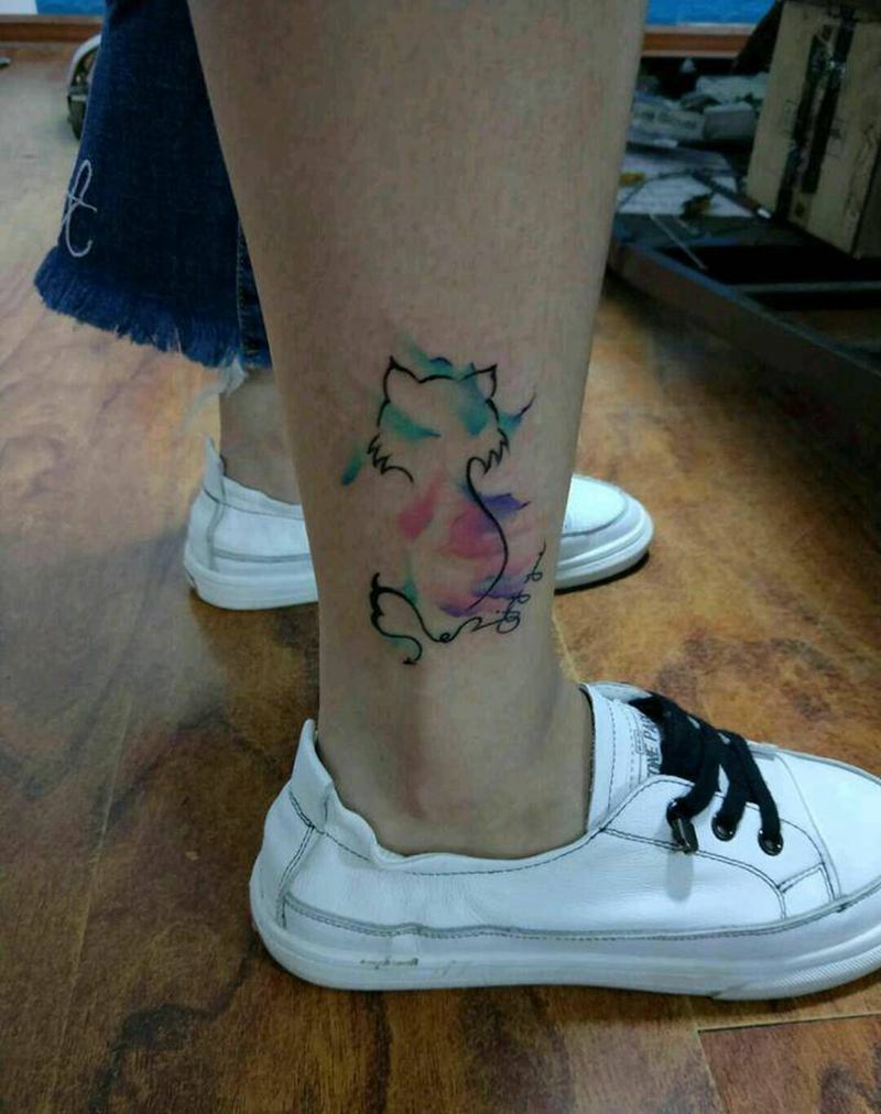 水彩猫咪纹身图片