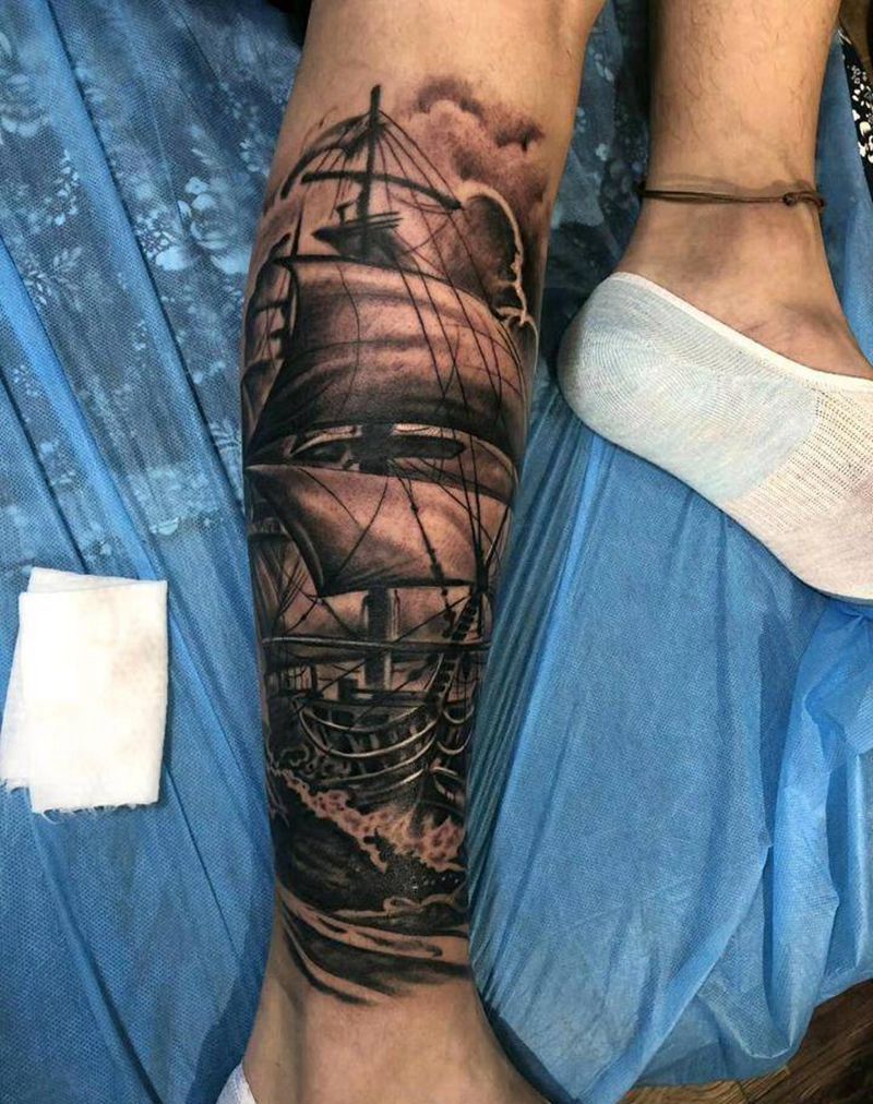帆船纹身图片_腿部欧美写实纹身图案