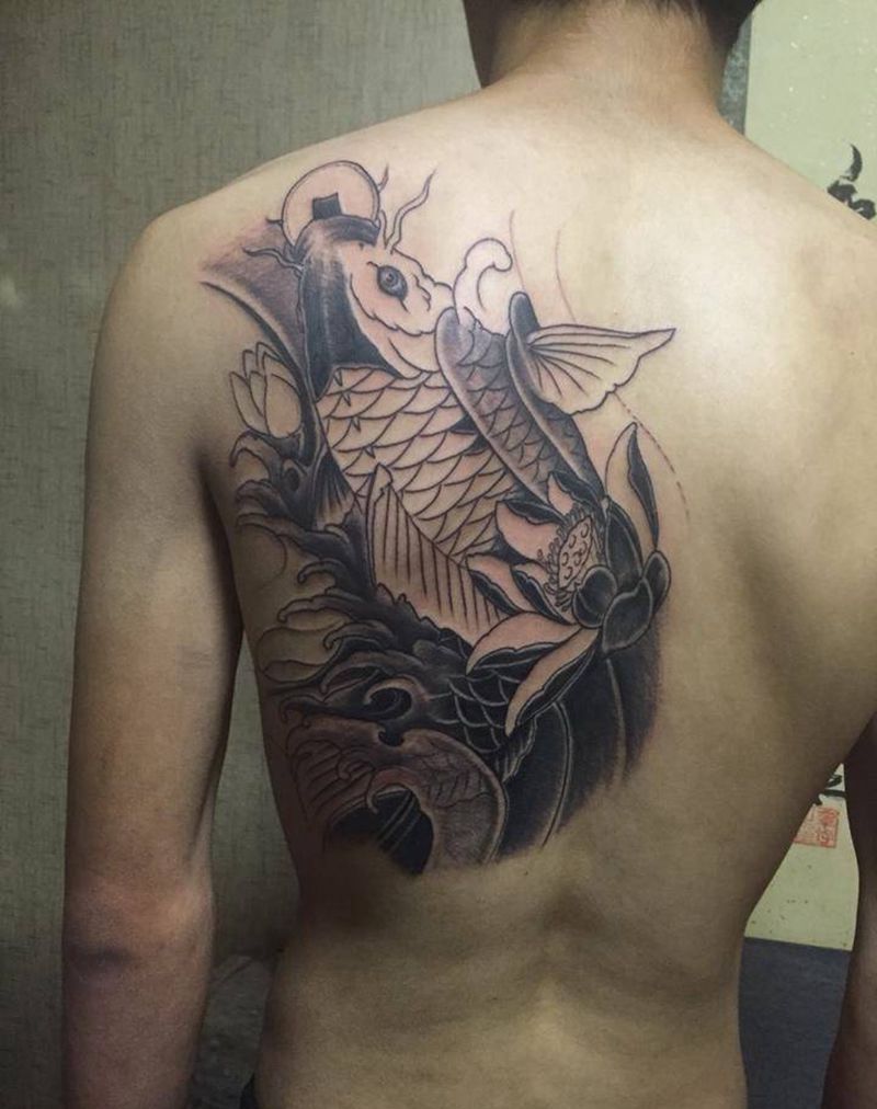 后肩鱼未完成！纹身图片