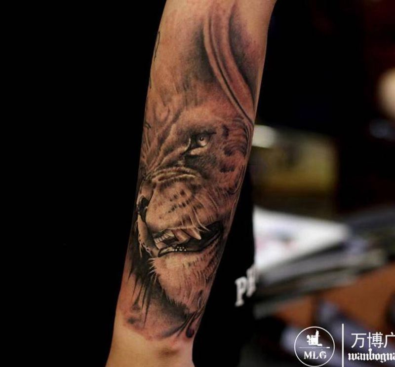 狮子王纹身图片_成品手臂欧美写实肖像动物原创3D纹身图案