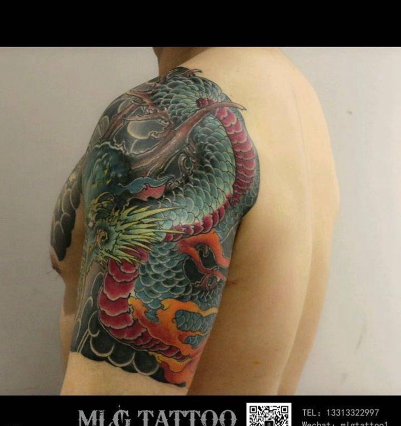 半甲 拼接完美融合纹身图片_肩部新传统老传统纹身图案