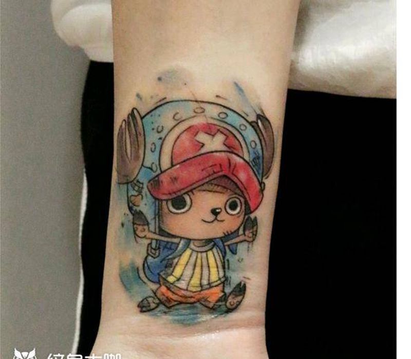 乔巴纹身图片_手臂Old School水彩纹身图案