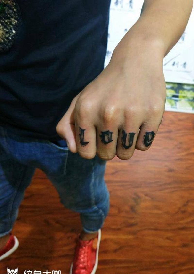love纹身图片_手部清新字符成品纹身图案