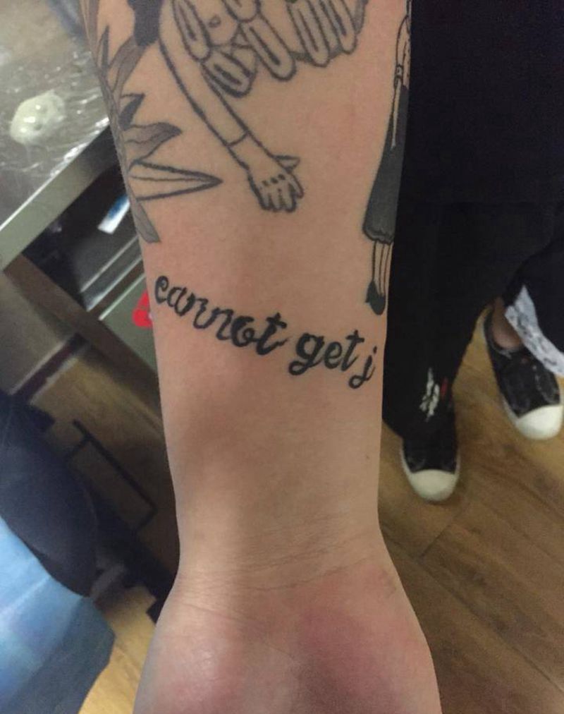 小字母纹身图片