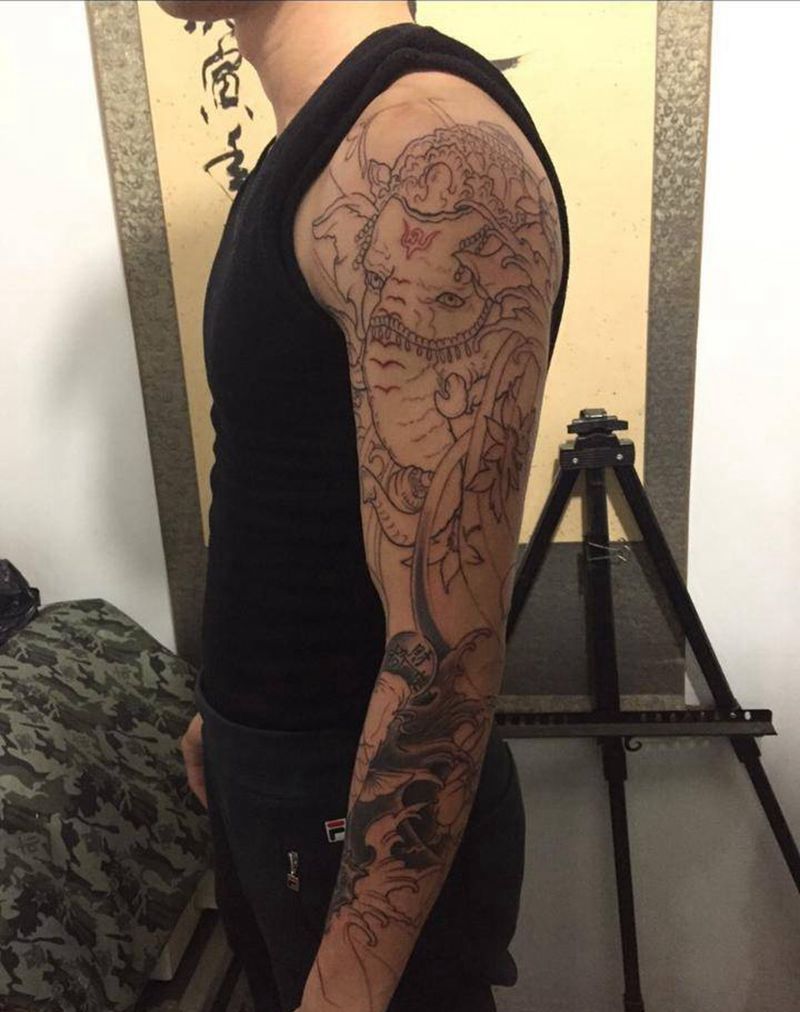 富贵平安花臂进行中！纹身图片