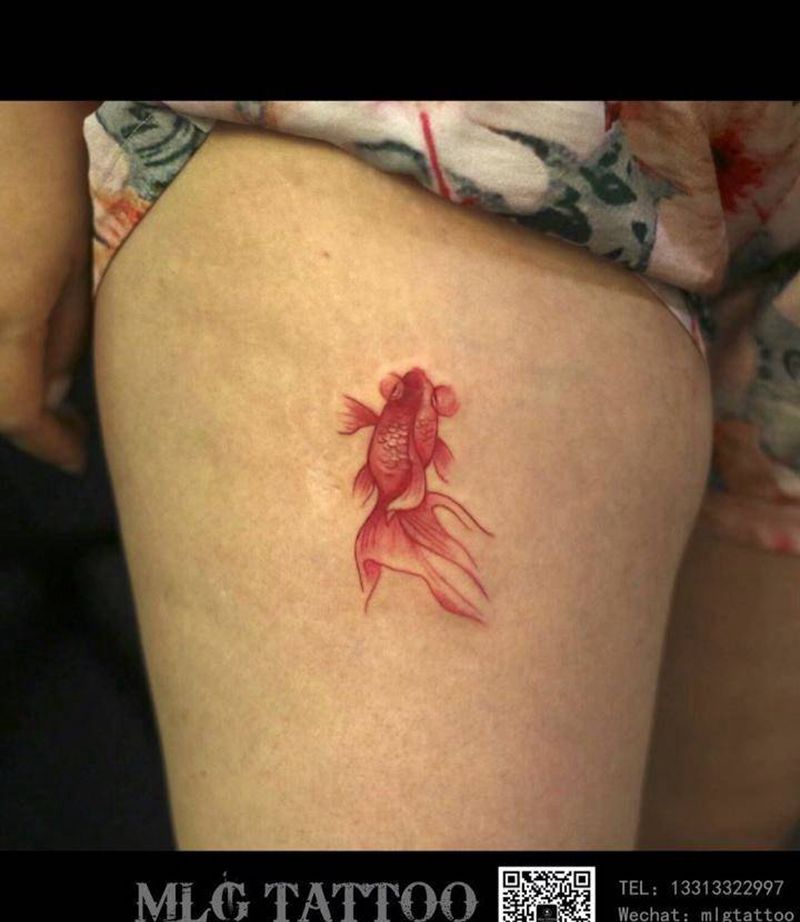 小金鱼纹身图片