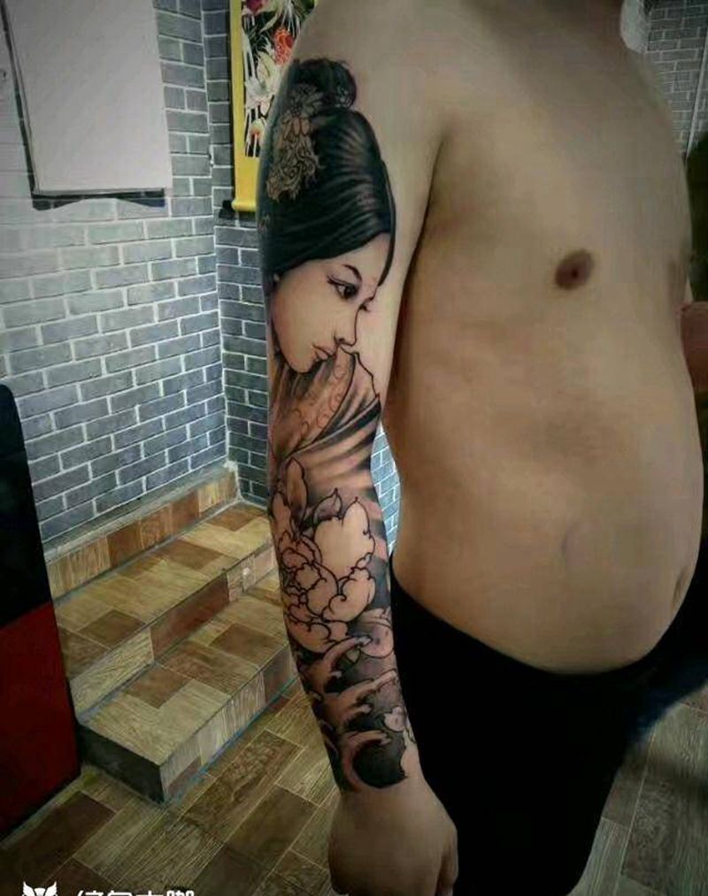 艺妓花臂纹身图片_手臂纹身图案