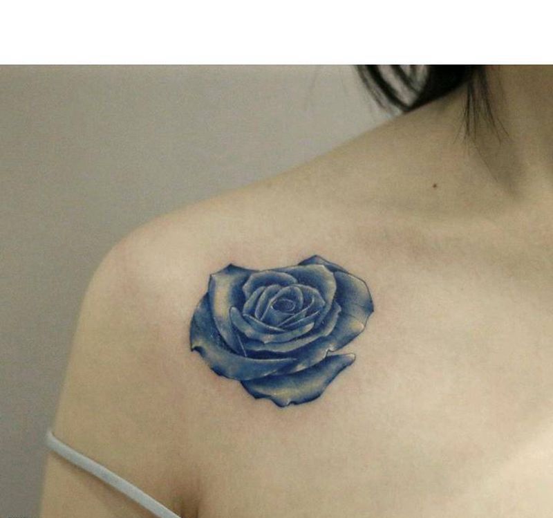 玫瑰纹身图片_颈部欧美写实New School纹身图案