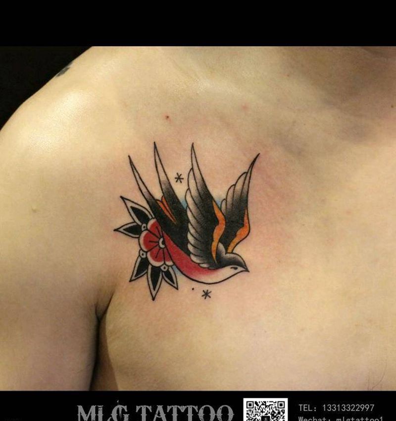 school燕子纹身图片_肩部Old School纹身图案