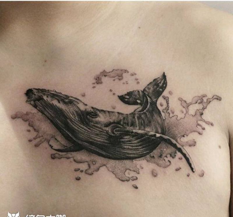 鲲纹身图片_胸部欧美写实点刺纹身图案