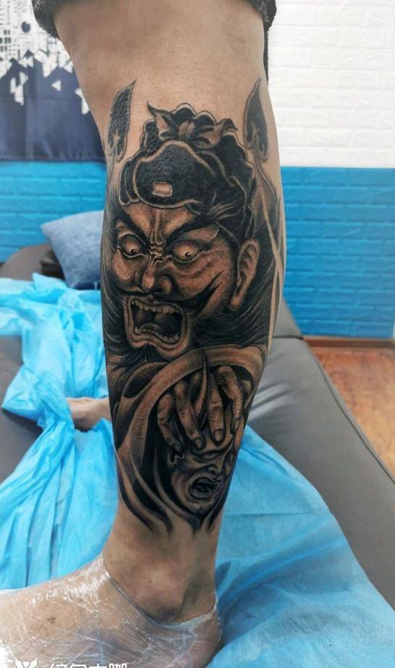钟馗捉鬼纹身图片_手臂新传统钟馗纹身图案