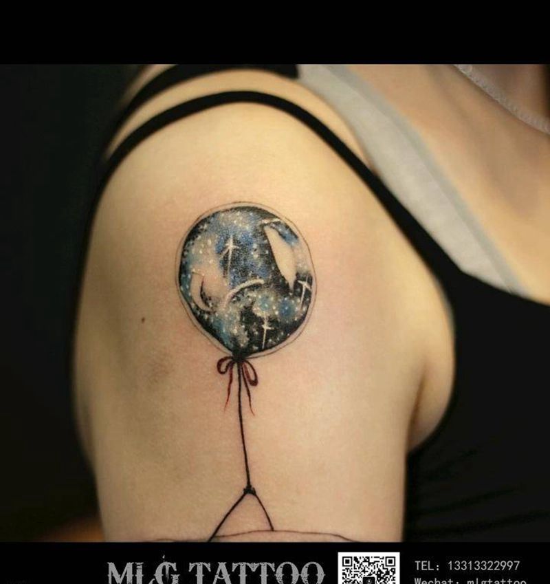 鲸与气球纹身图片