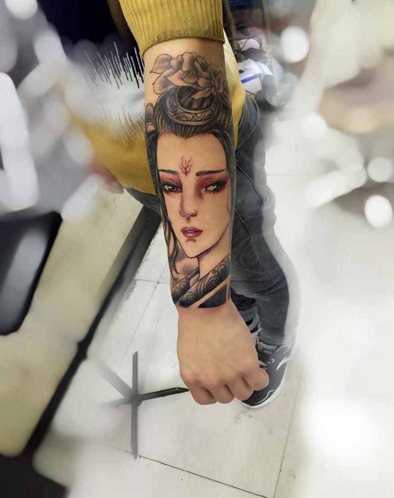 包小臂美女纹身图片_成品手臂传统肖像人物纹身图案