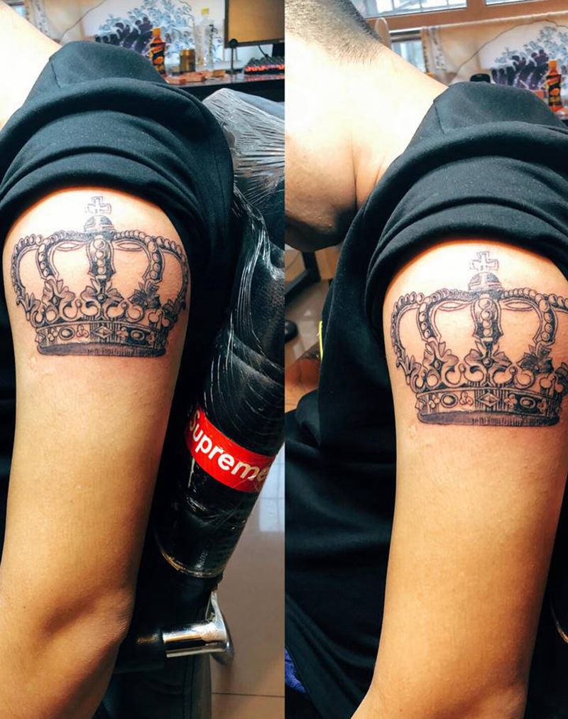 皇冠敷麻药了纹身图片_肩部纹身图案