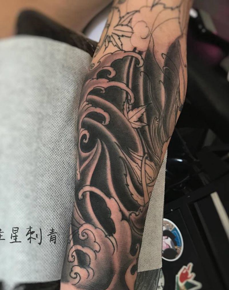 未完纹身图片_手臂新传统纹身图案