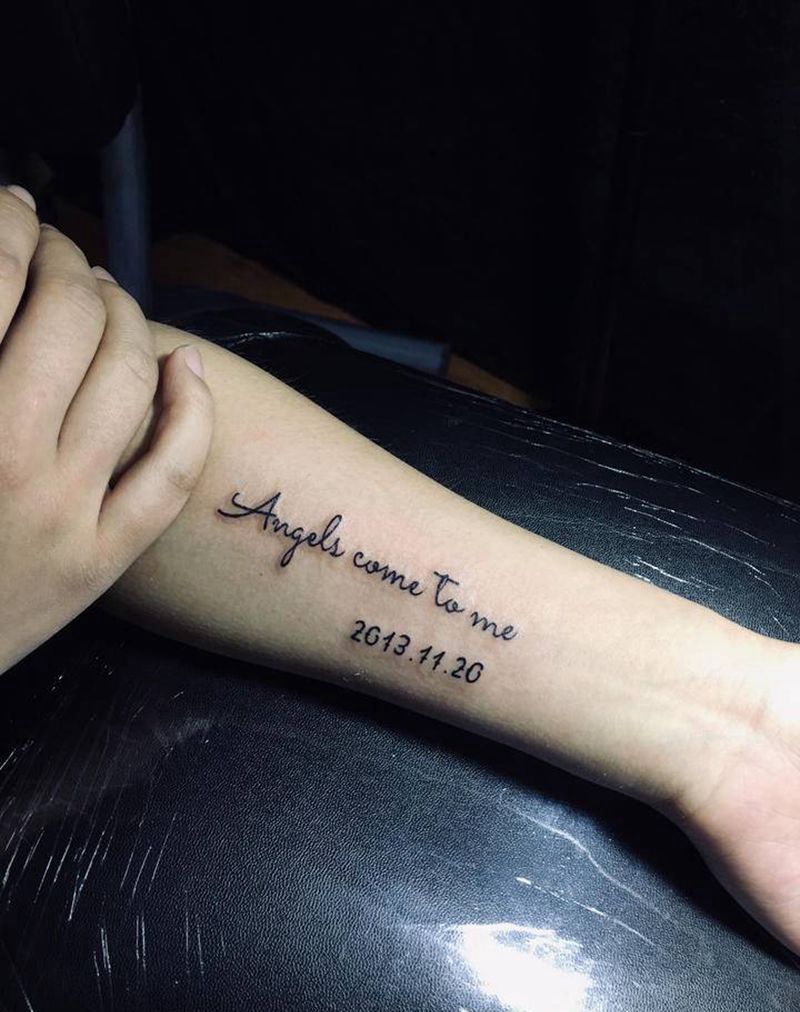 英文字母纹身图片_手臂手部花体字纹身图案