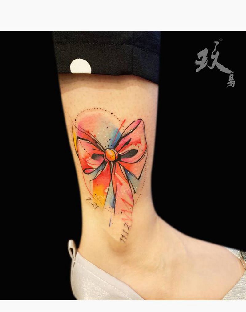 蝴蝶结纹身图片_腿部水彩纹身图案