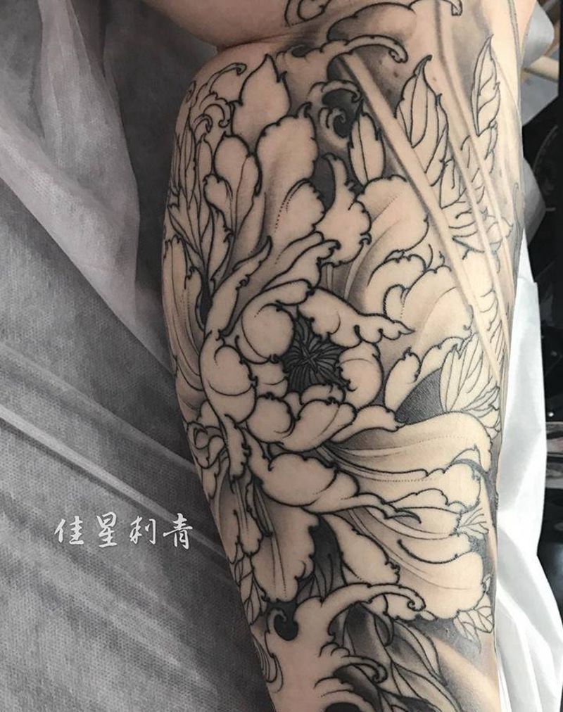 小腿牡丹恢复后纹身图片_脚部新传统纹身图案