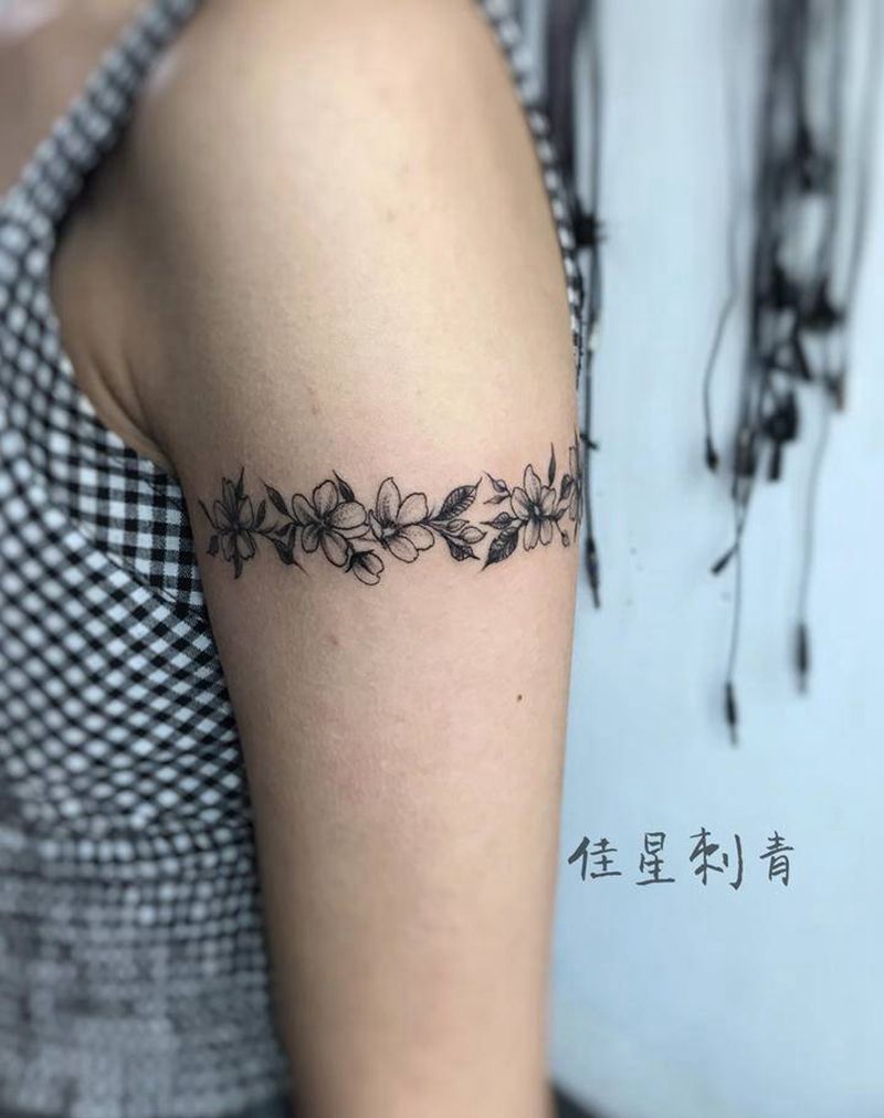 花纹身图片_手臂点刺花纹身图案