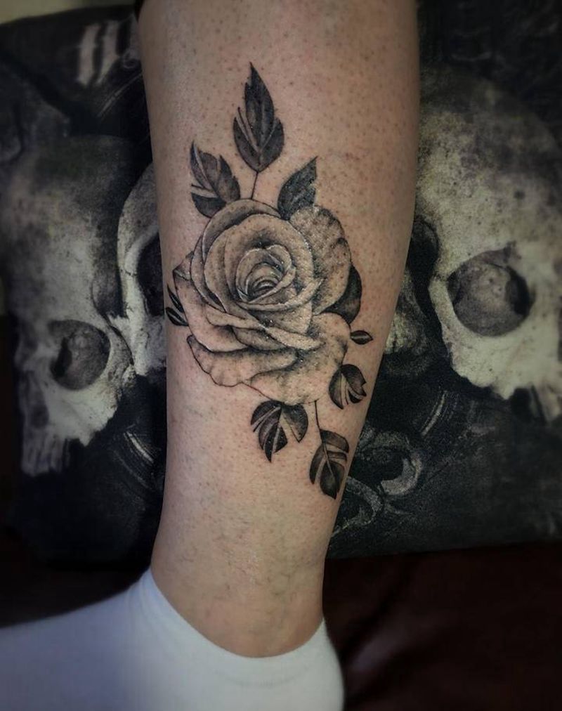 素花纹身图片_脚部手部纹身图案