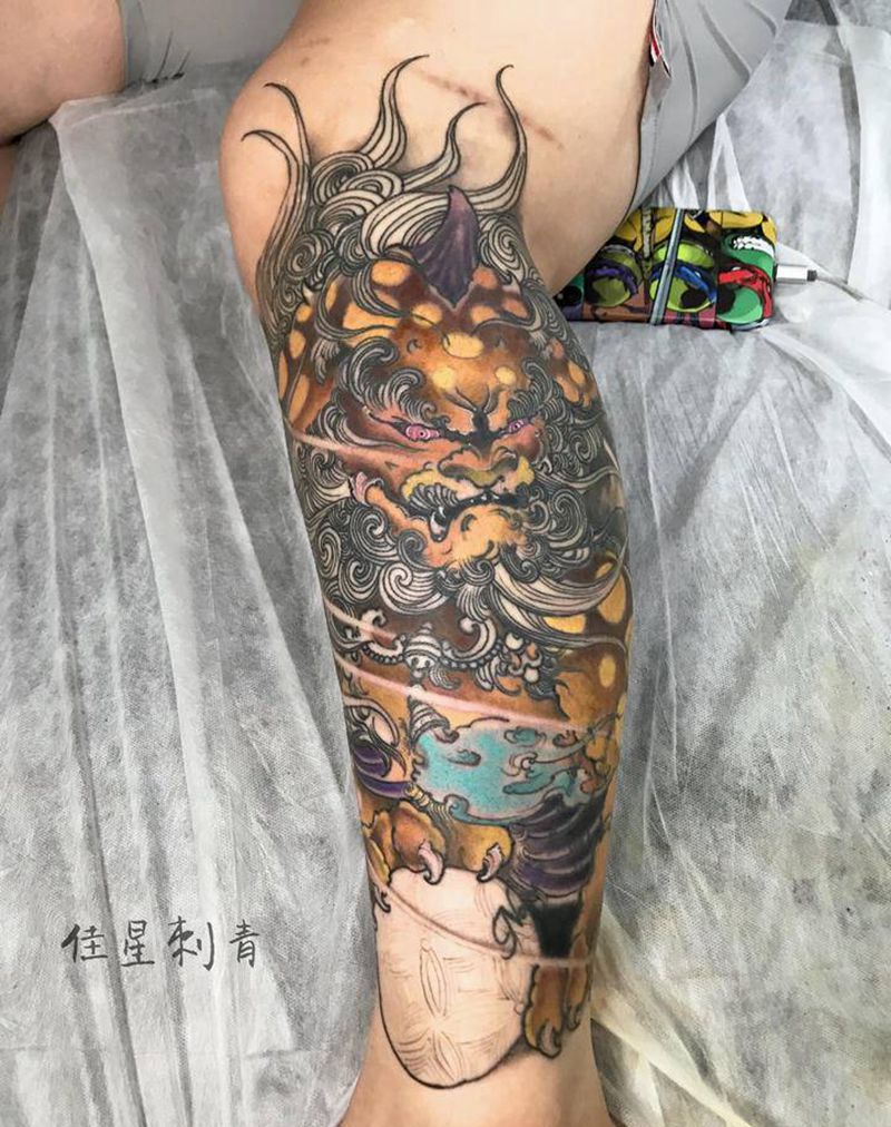 谛听未完纹身图片_腿部新传统纹身图案