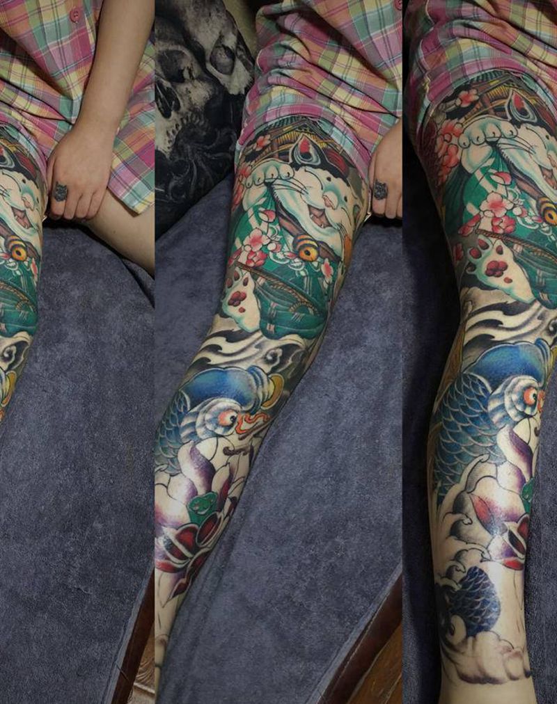 招财猫、招财鲤鱼纹身图片_腿部脚部纹身图案