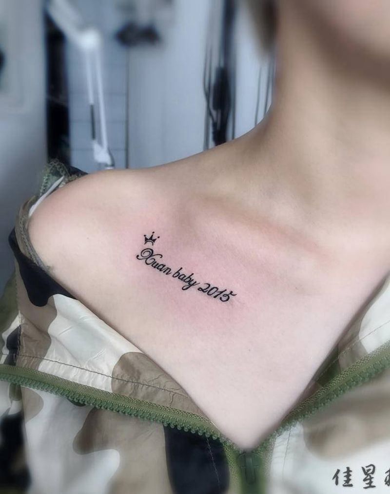 小孩的名字纹身图片_胸部花体字纹身图案