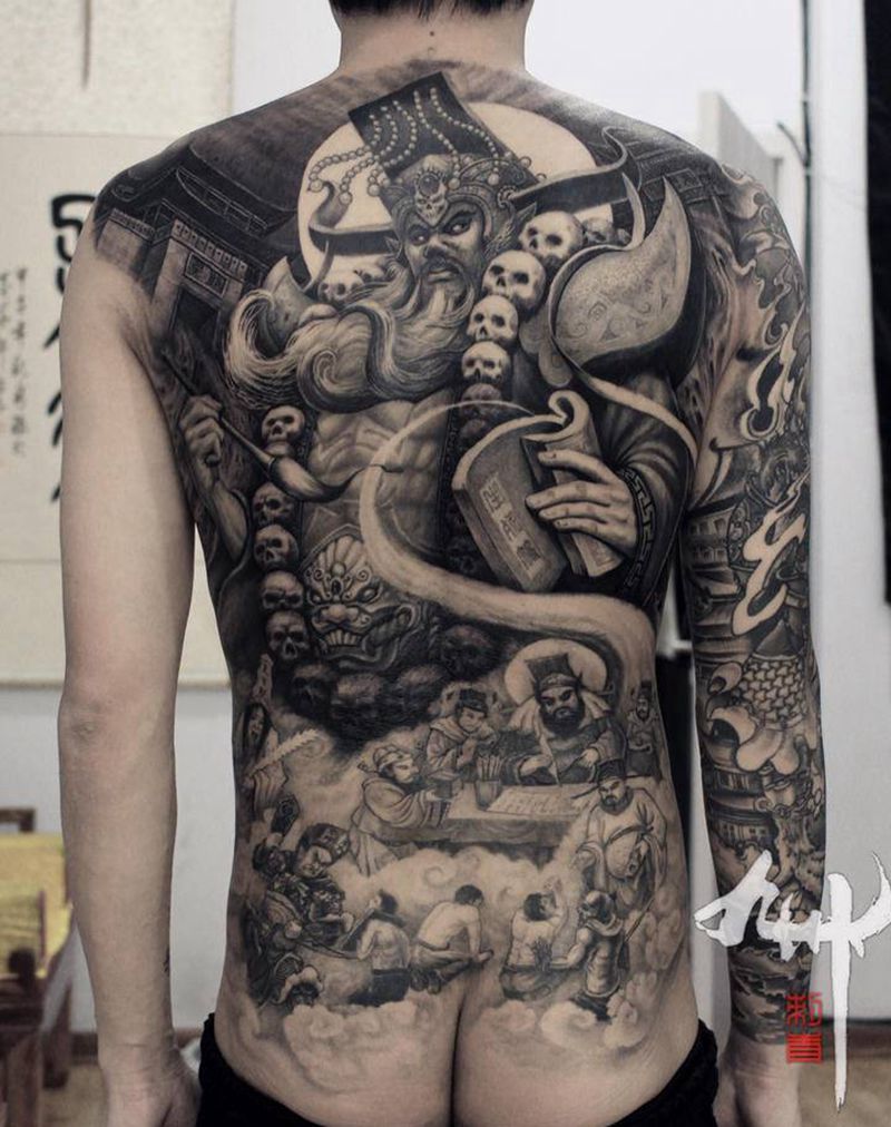 无法逃脱纹身图片_背部欧美写实原创纹身图案