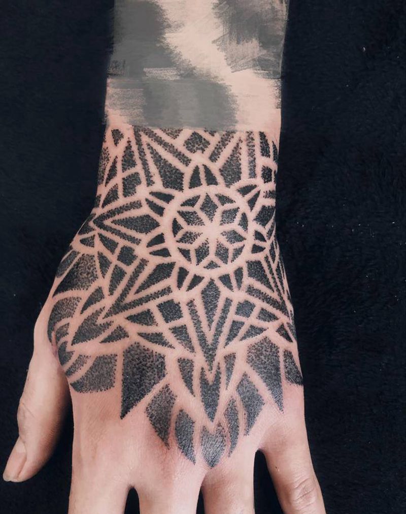 手背点刺纹身图片_手部点刺纹身图案