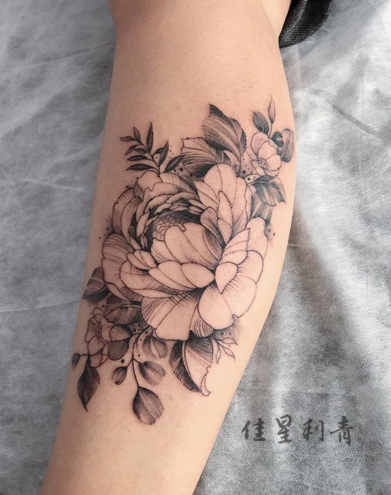 素花纹身图片_腿部花纹身图案