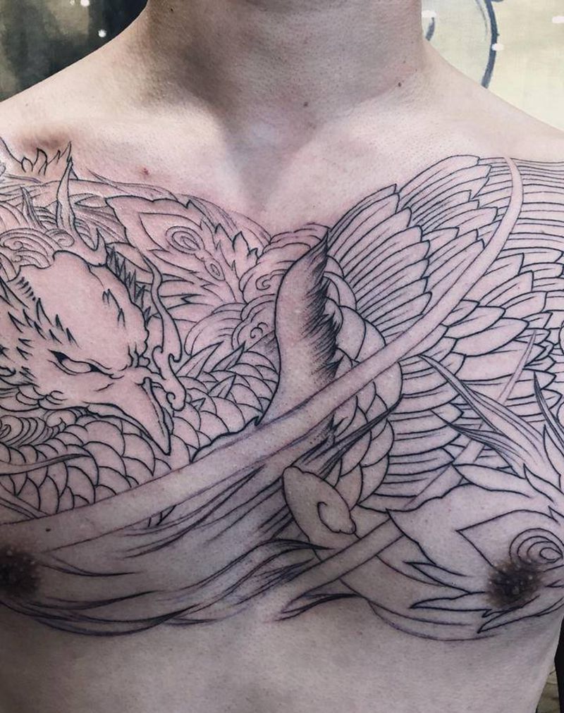 凤凰花胸纹身图片_胸部新传统纹身图案