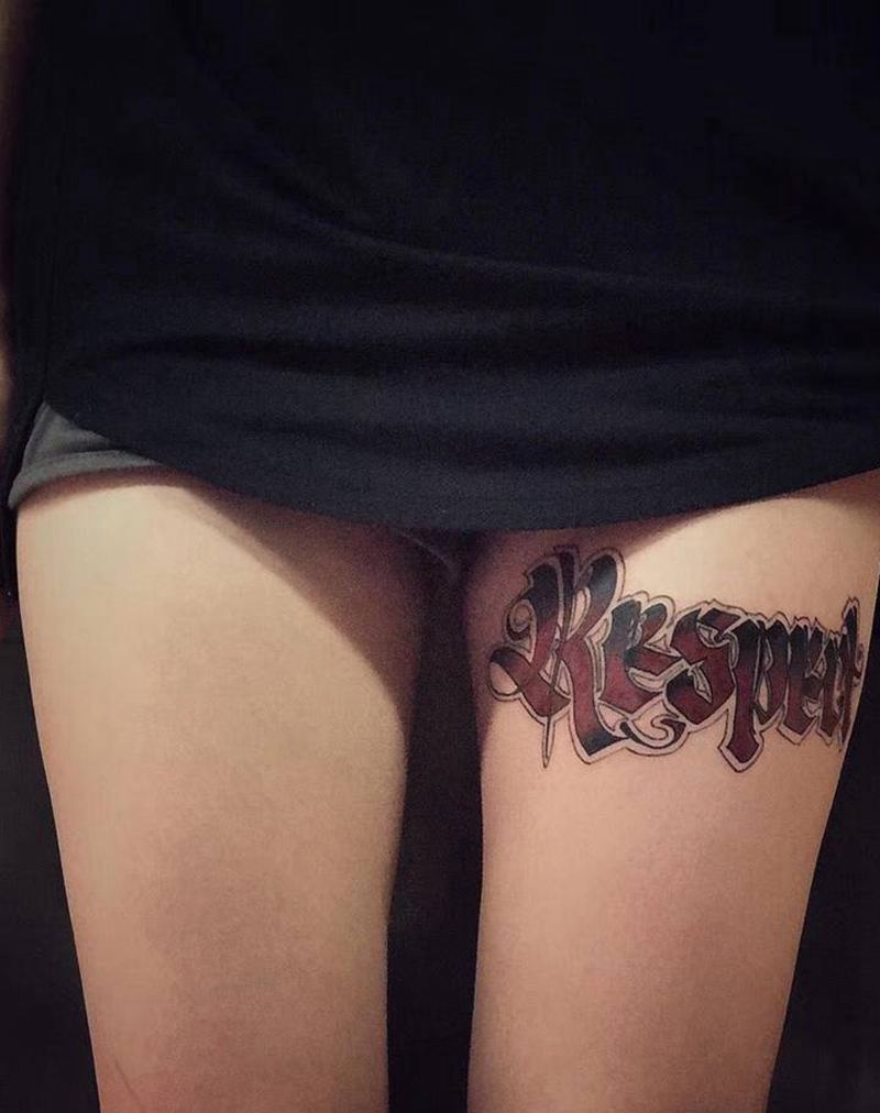 花体字纹身图片_腿部纹身图案