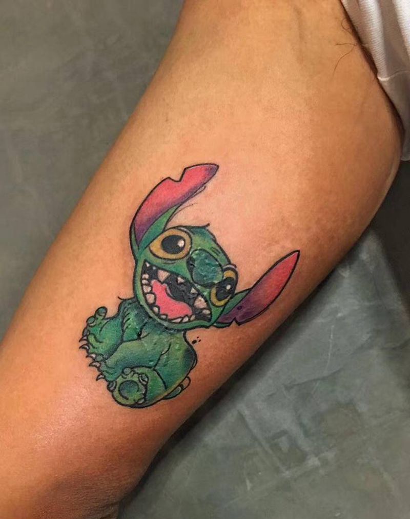 史迪仔纹身图片_手臂纹身图案