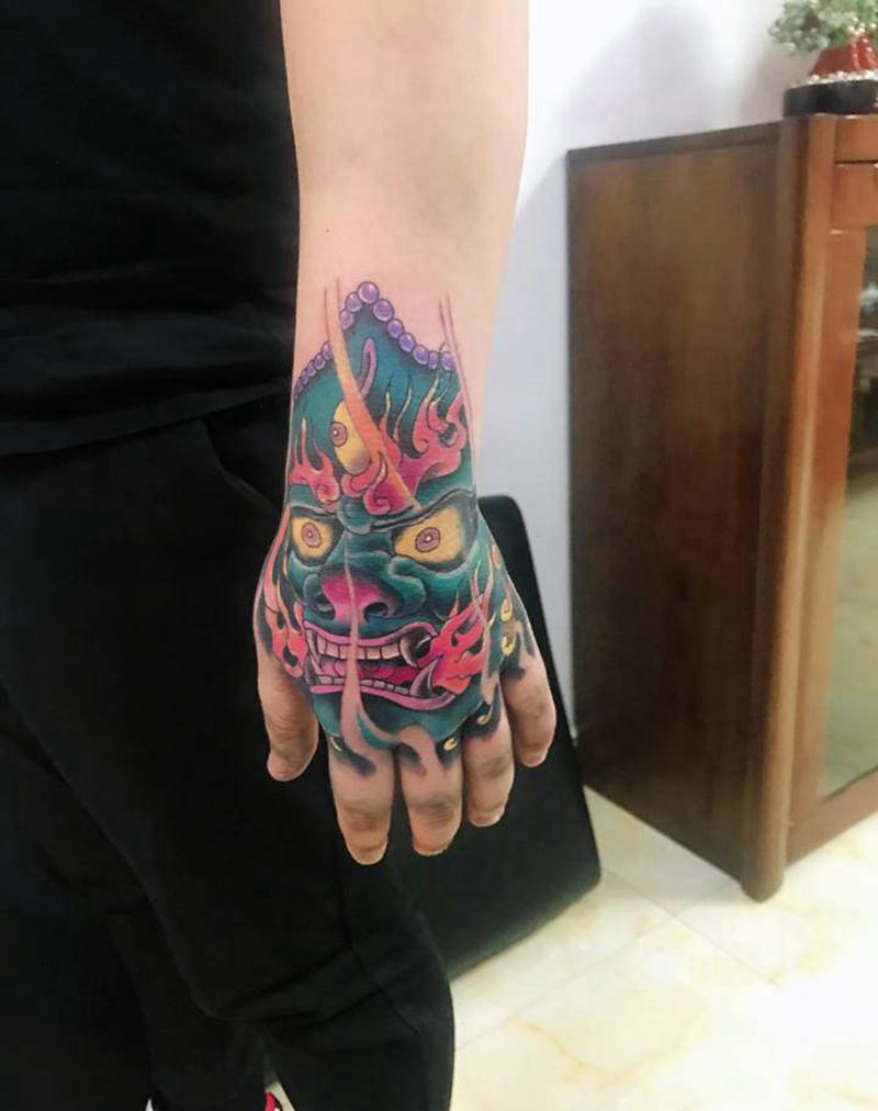 大黑天彩色花手纹身图片_花手纹身图案